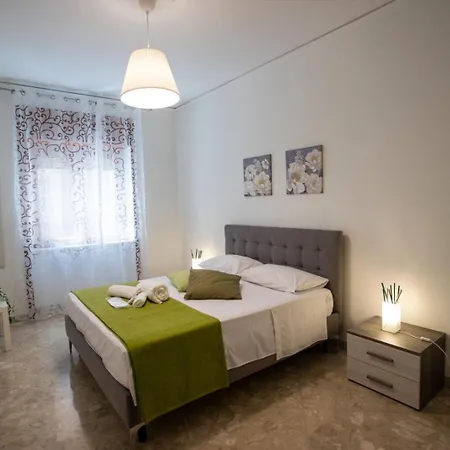 Holiday House Salerno Exterior photo