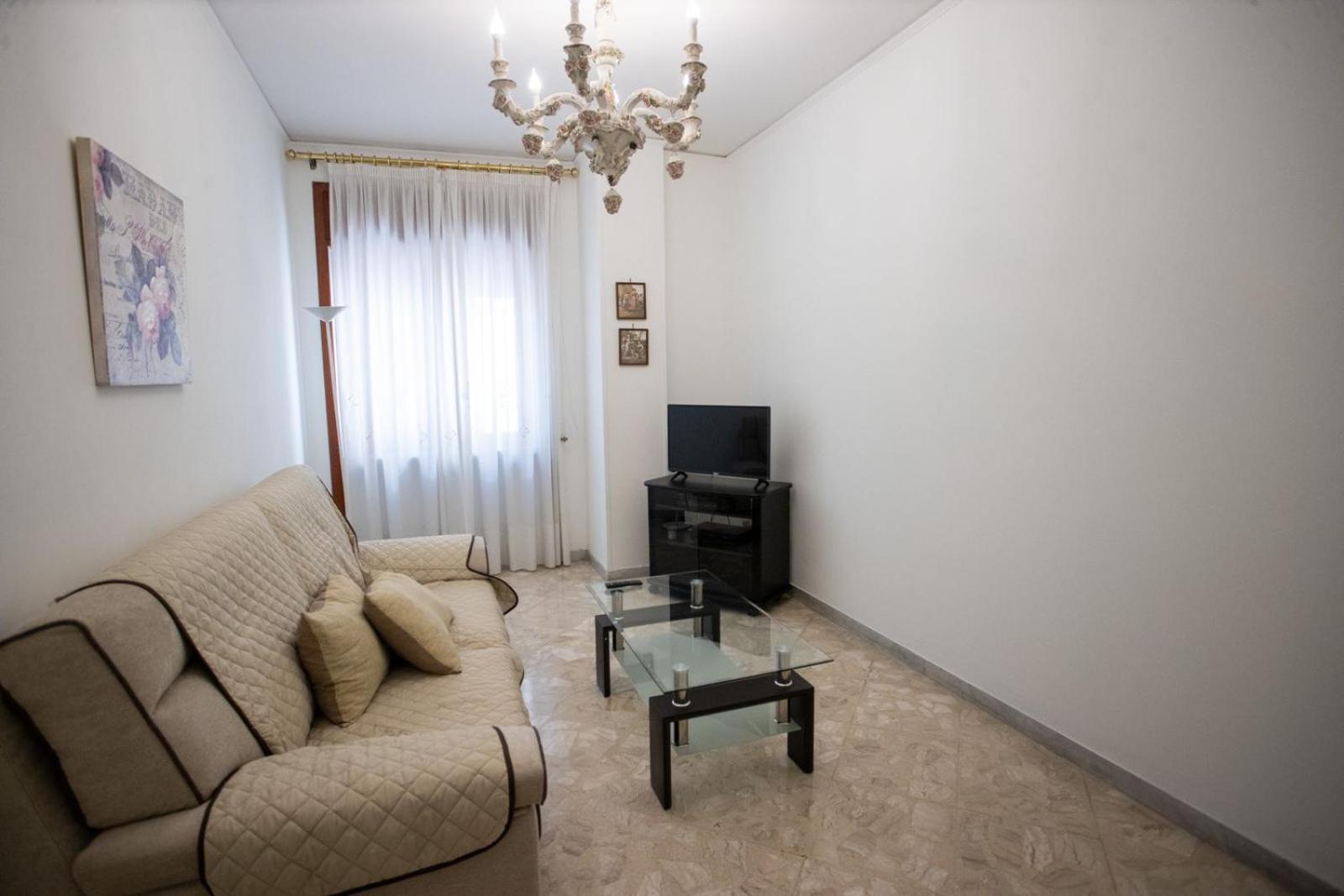 Apartment House *